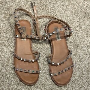 Steve Madden Travel Studded Tan Sandals size 7